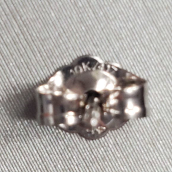 10K White Gold Earrings - Picture 6 of 10